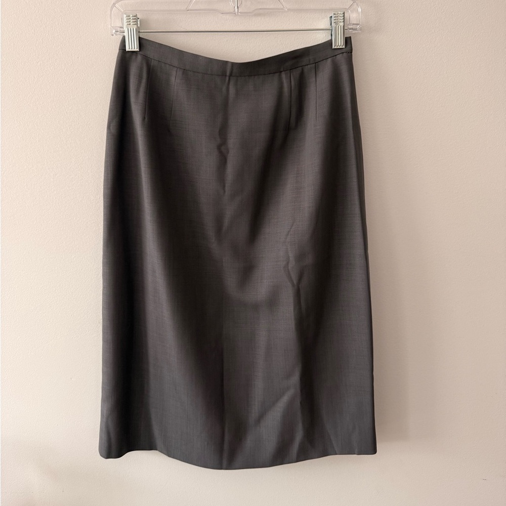 VINTAGE Burberry’s Pencil Skirt. Size 6.